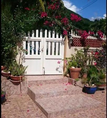 Casa Lof Case-Pilote Exterior foto