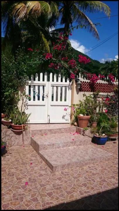 Casa Lof Case-Pilote Exterior foto